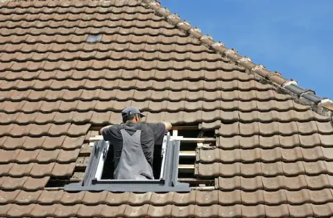Pose de velux - Saint-Barthélemy-Lestra